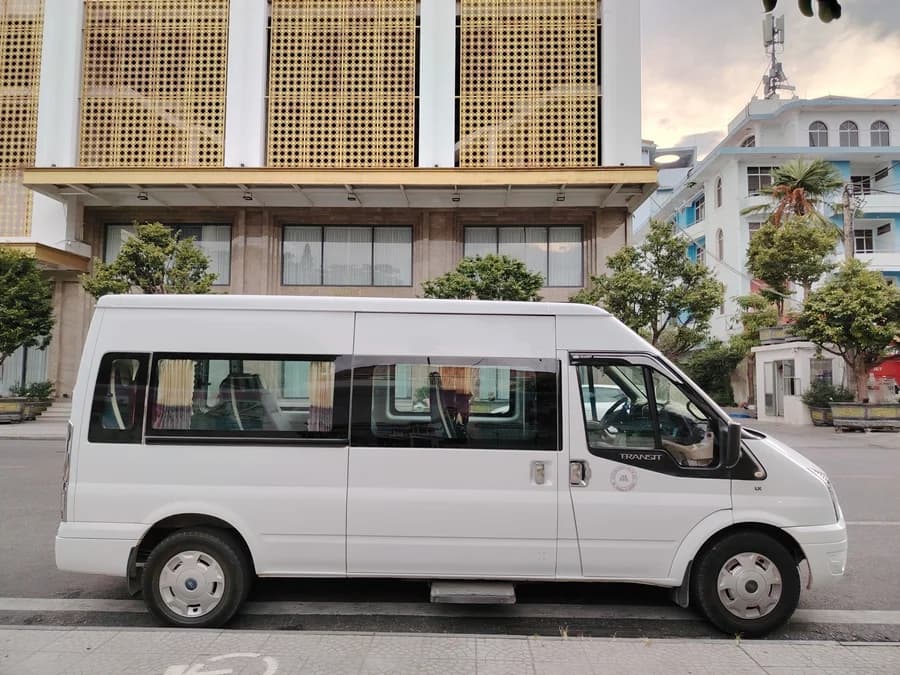 Thuê xe Tân Phú 16 chỗ – Có tài xế chuyên nghiệp, dịch vụ uy tín