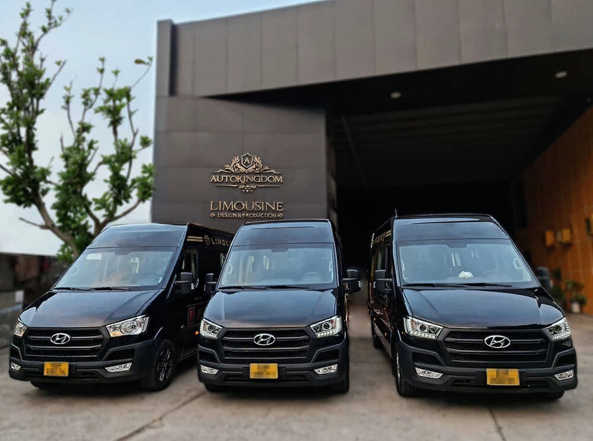 Thuê xe du lịch limousine