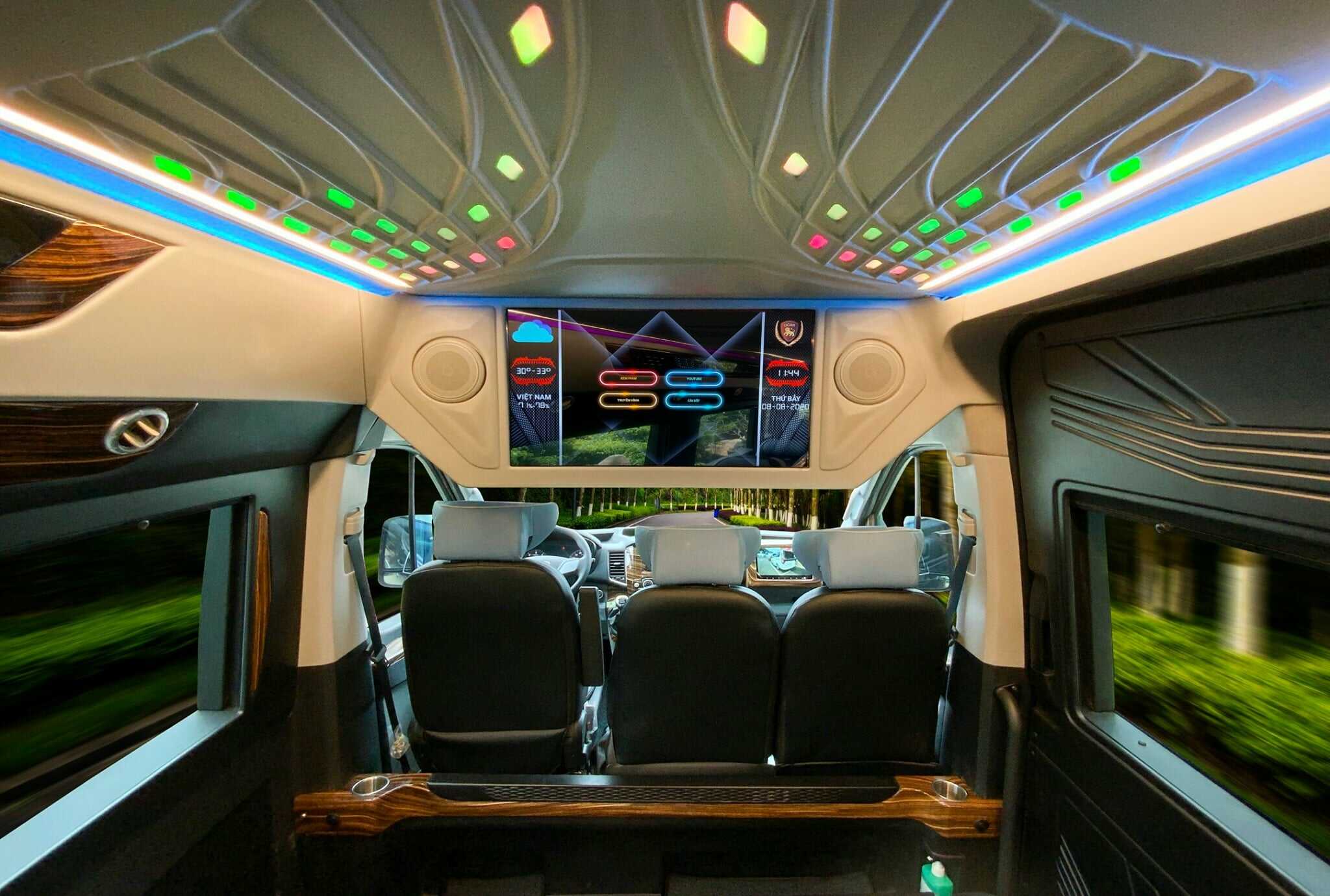 Nội thất xe Limousine 12 chỗ