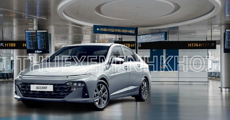 Thuê xe 4 chỗ đi sân bay, công tác tại TP.HCM – Dịch vụ tiện lợi, giá tốt nhất 2025