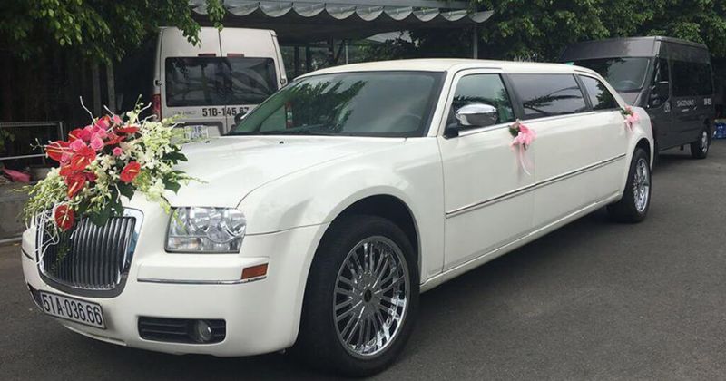 Quy Trình Trang Trí Xe Hoa Cưới Tại Minh Khôi