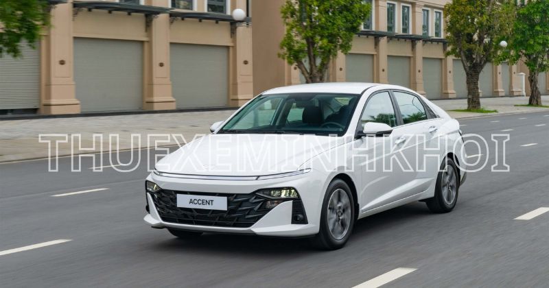 Thuê xe 4 chỗ đi sân bay Hyundai Accent